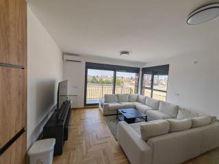 Airport sunset apartment - Ledine - 0