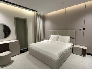 New 2BR - Infinity Pool - Kingdom Tower View - Riad - 1