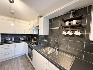Densham House by Blue Skies Stays - Stockton-on-Tees - 4