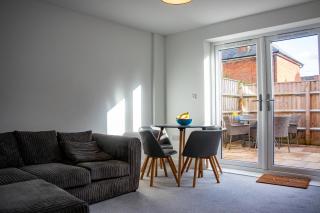 Hilltop Apartments - Salisbury - 4