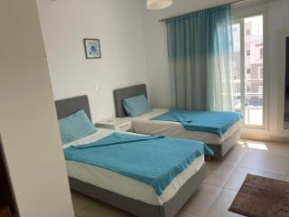 شاليه للإيجار في امواج الساحل الشمالي Chalet 2 BDs 2 BRs for rent at Amwaj Sidi Abdelrahman for families ONLY and NOT Including pass fees - 6