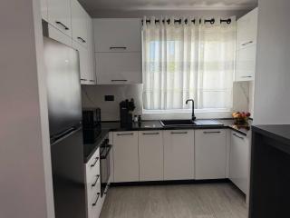Izzy Apartment - Vlorë - 4