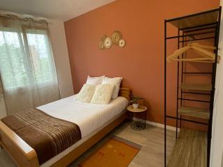 Colorino - T4 Lumineux Cosy, Parking Gratuit, Commerces - Saint-Brieuc - 0