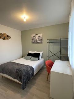 Colorino - T4 Lumineux Cosy, Parking Gratuit, Commerces - 3