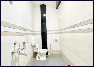 Fully Air Conditioning Hotel # SRP, Puri,Near sea Beach and Jagannth Temple -wi-fi and UPI Payment Accepted And Parking Facilities -BEST HOTEL IN PURI - Puri - 6