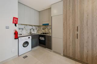 Modern Luxury Apartment - 7