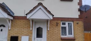 Entire 2 bedroom home with parking in Coventry, UK - - 9