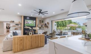 HOZHO Residence on Palms Villa with Pool Spa Pickleball - Scottsdale - 4