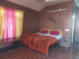 Yamuna Darshan Resort - Jāmb - 4