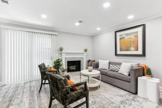 Dreamy 2-King Bedroom Townhome near Braves Stadium - Smyrna - 8