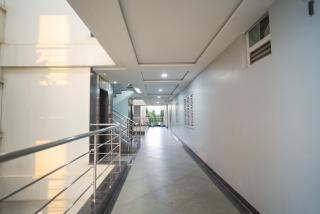 Stay Pride Service Apartments - AC Rooms in Vijayawada - Family & Business Stays - Vijayawāda - 1