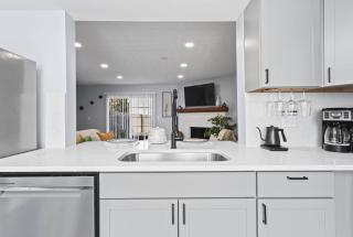 Modern 2-bedroom Townhouse near Braves Stadium - Smyrna - 3