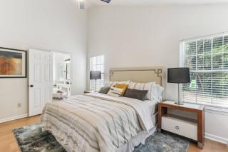 Sophisticated 3 Bedroom Retreat-Near Six Flags - Austell - 6