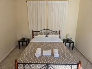 Garden apartment 20m from the sea - Kírra - 4