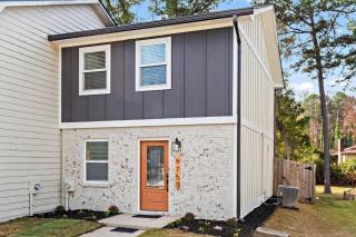 Stylishly Restored Townhome - Convenient access - Mableton - 9