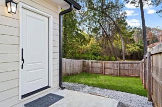 Stylishly Restored Townhome - Convenient access - Mableton - 1