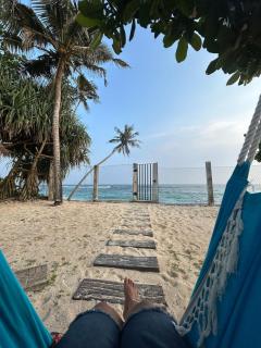 Edwin's Beach House Mirissa 5 Bedroom Villa - 4