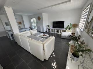 Chambre dans logement partagé chez l habitant avec piscine de 1 à 3 chambres - 1