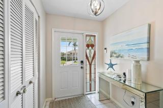 Walk to the Beach & Everywhere! Private Pool! - Marco Island - 9