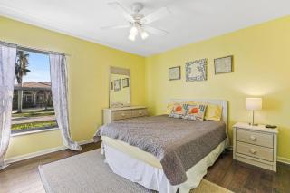 Walk to the Beach & Everywhere! Private Pool! - Marco Island - 3