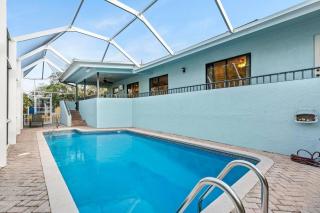 Walk to the Beach & Everywhere! Private Pool! - Marco Island - 1