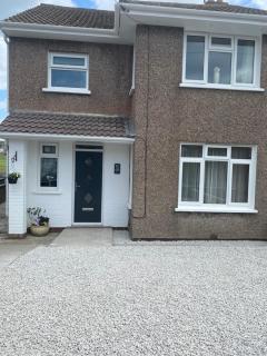 Rooms at Carol's Place Nr Bridgend, Porthcawl, Margam, Port Talbot, Mins from J37 M4, 3 Room Types Available - Kenfig Hill - 5