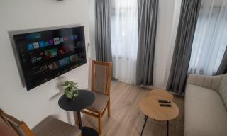 Kuća na ušću - Olovo - 1