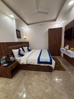 Hotel Kuber International-IGI Airport Delhi - 1