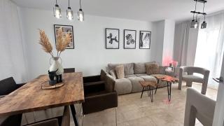 Vistalmar - Modern Poolside Apartment with Large Terrace, in Manilva - Manilva - 8