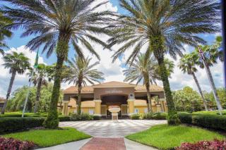 Beautiful 4 Bedroom Pool Home Near Disney - 9