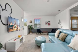 5 Beds Heated Pool at Solterra Resort - 4