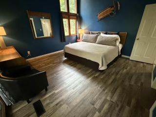 Boyne Mountain Condo -Sleeps 12 - Boyne Falls - 7