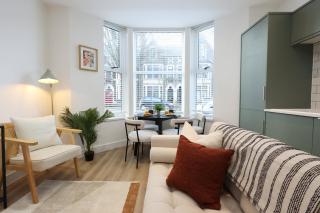 Modern & Cosy 2-Bed Flat Near Cardiff City Centre - Cardiff - 4