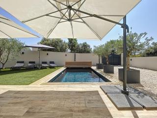 Chez NELL gîte, piscine chauffée au pied du Ventoux - Bédoin - 7