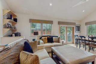 Chic Condo Unit 1 - 6