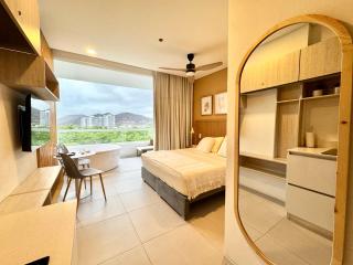 Modern Suite Jacuzzi Steps to Beach and Breathtaking Nature View in Bello Horizonte - 6