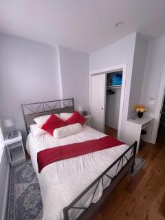 Simple Elegant Living - 1