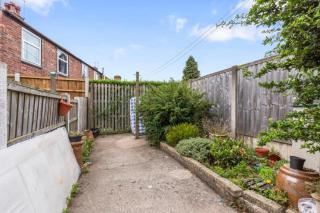 Stylish 3-Bed Home Near Nottingham City Centre - Nottingham - 4