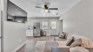 Chain of Lakes Cottage - 3