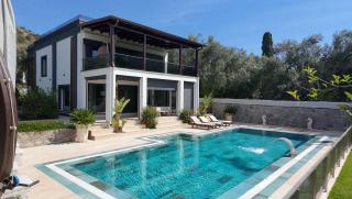 Sea View Villa in most upscale Yalikavak - 1