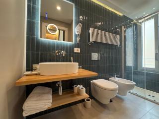 J & R Guest House - La Spezia - 1