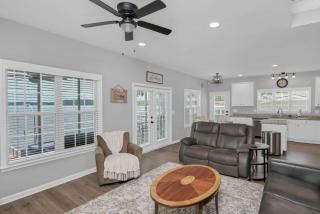 Sandy Sunset Point 2 Kayaks - 8