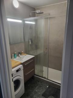 1 Chambre privée dans un appartement en colocation - Décines-Charpieu - 4