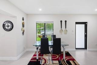 551) Large 3 bedroom with backyard - North Miami - 4