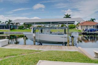 Canal-Side Oasis with Heated Pool - Cape Coral - 8