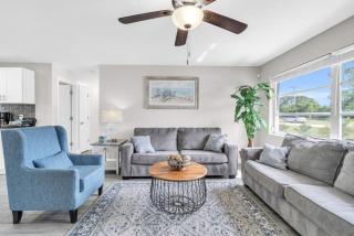 Sunny Cape Coral Escape, Warmth Awaits - Cape Coral - 0