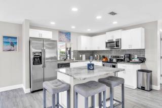 Sunny Cape Coral Escape, Warmth Awaits - Cape Coral - 9