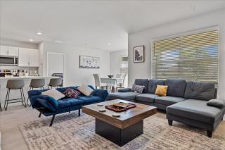 Cape Coral Getaway, Modern Comfort and Location - 3
