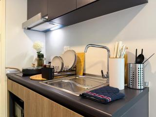 Serene Tropical 1BR - Ultra Fast Wifi - Sathorn - Bangkok - 0