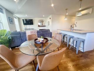 4 King Suites, Downtown, Outlets, Beach, Historic - Portsmouth - 6